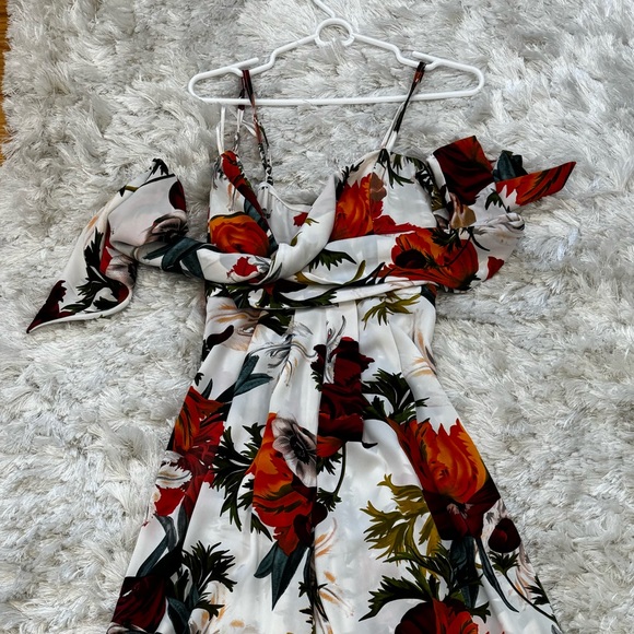 Floral Print Jumpsuit - Picture 4 of 6
